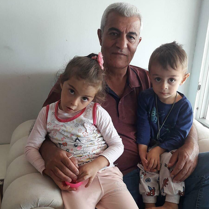 Geçen yıl Aydın'ın Didim ilçesindeki yazlık evlerine gelen ve İzmir'de restorandaki yemek sonrası ölen Ece'nin annesinin sol memesi alındı.