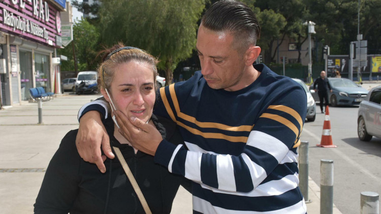 Ece'nin annesinin sol memesi alındı