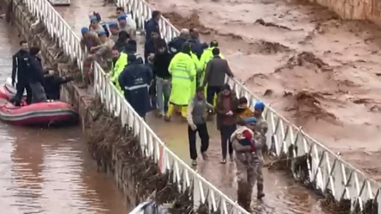 Şanlıurfa ve Adıyaman'da sel felaketinde 14 kişi öldü