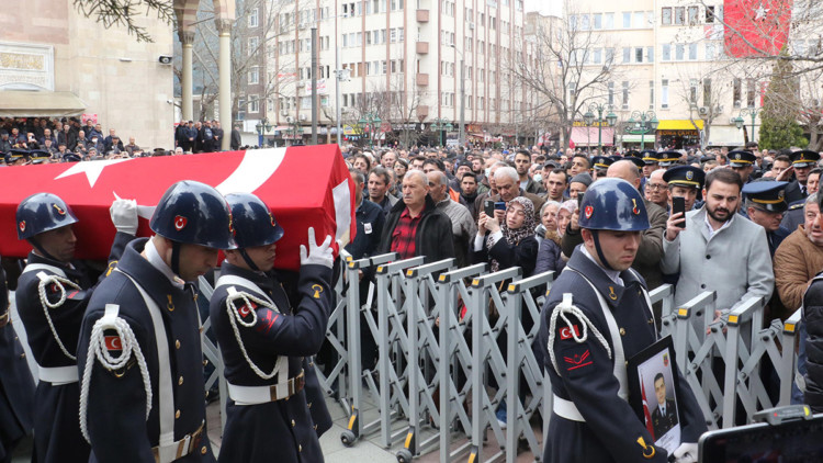Şehit Albay Oğuzhan Adalıoğlu toprağa verildi