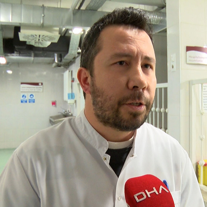 Ankara Üniversitesi Veteriner Fakültesi İç Hastalıkları Anabilim Dalı Öğretim Üyesi Dr. Osman Safa Terzi, Irak'ta ortaya çıkan ve Türkiye'de de görülen besi hayvanlarına özgü SAT-2 serotipi şap hastalığının, ekonomik olarak çok ciddi kayıplara sebep verebilecek potansiyeli bulunduğunu söyledi.