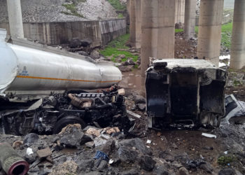 Şırnak'ta tanker köprüden uçtu; 1 ölü