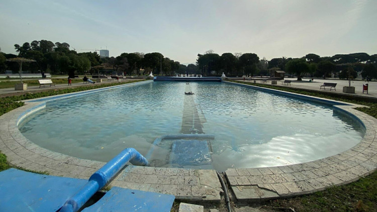 Yüzme havuzlarının yasaklanabileceğini öngörüyorum