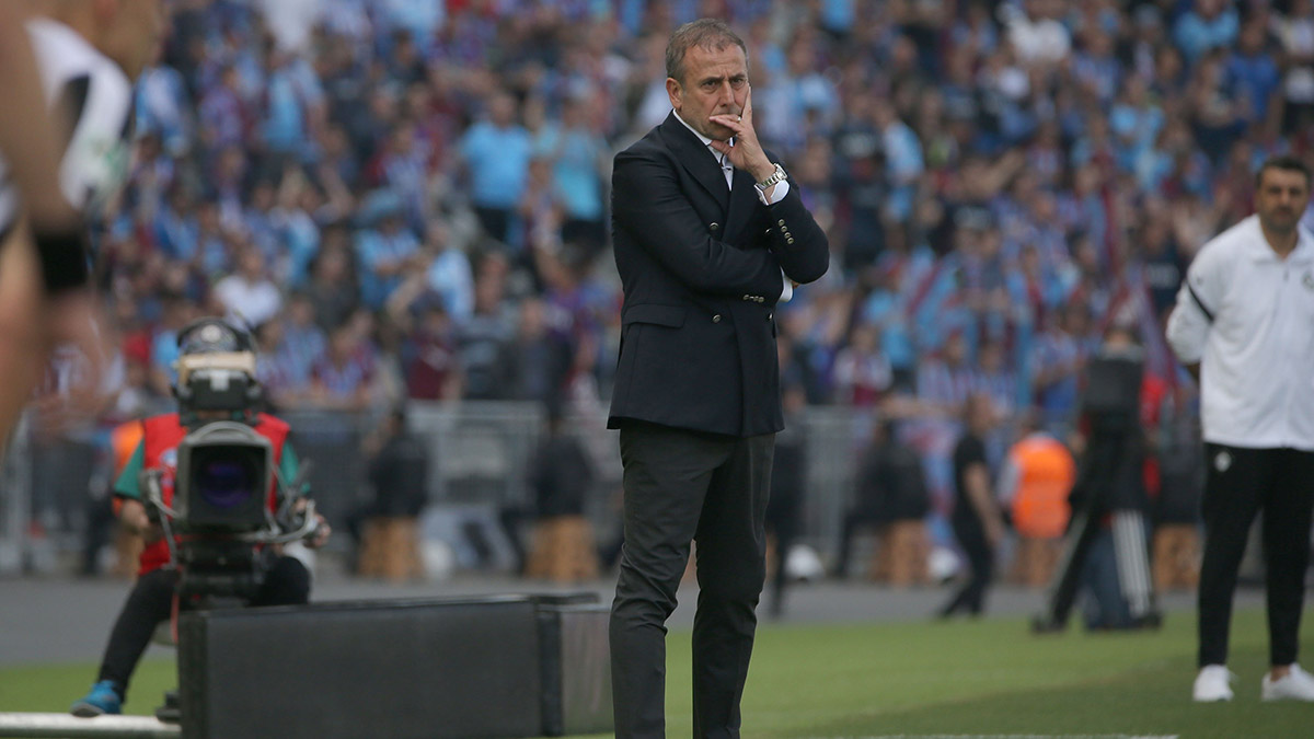 Trabzonspor'da futbolcular Abdullah Avcı'ya sosyal medya hesaplarından paylaştıkları mesajlarla veda etti.