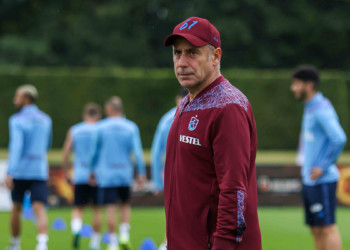 Futbolcular Abdullah Avcı'ya veda etti