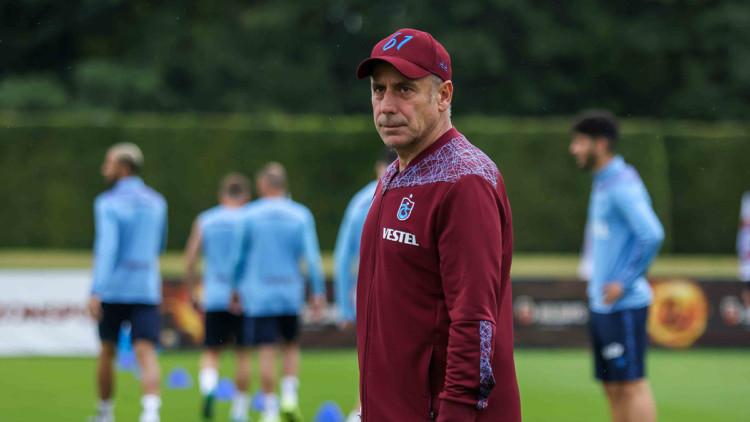 Futbolcular Abdullah Avcı'ya veda etti