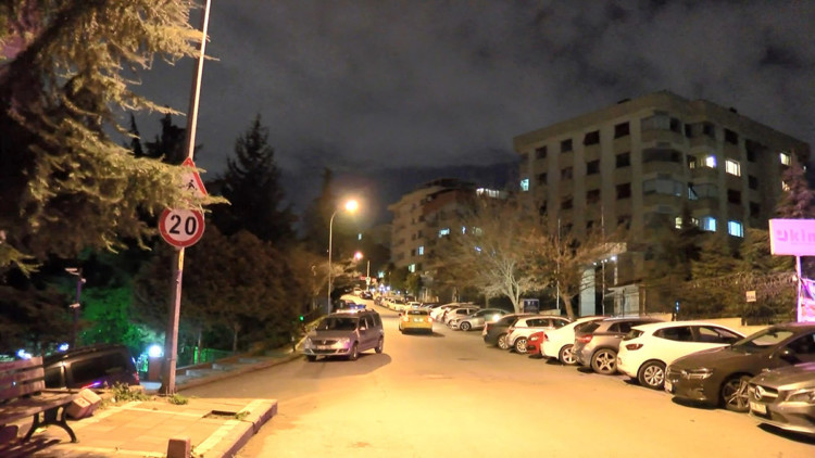 Eski sevgilisini öldürüp aynı silahla intihar etti