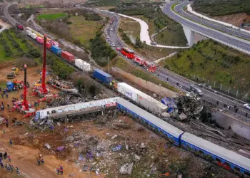Yunanistan'da tren kazasında can kaybı 43’e yükseldi