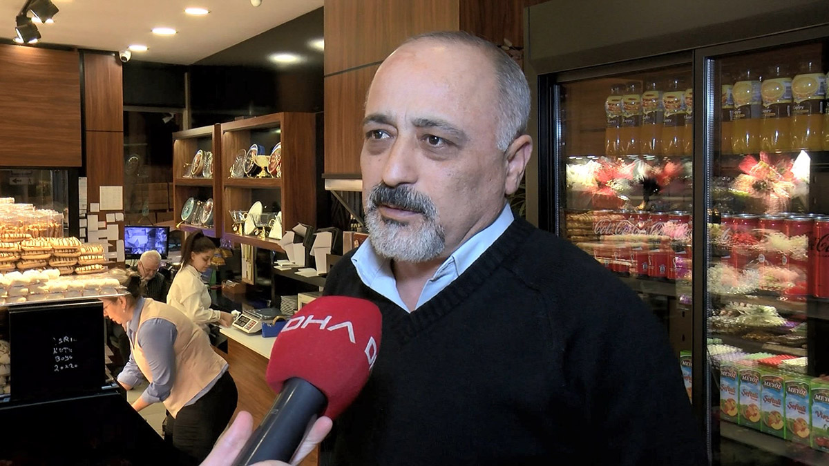 Pastaneden sahte parayla alışveriş yapan şüpheliler kamerada