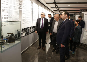 '1980'ler Kimlik Bunalımı' sergisi Ankara'da açıldı