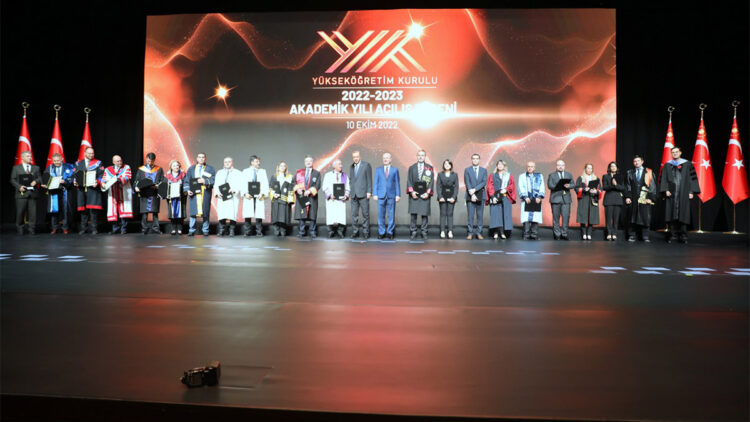 'YÖK Üstün Başarı Ödülleri' için başvuru süreci başladı