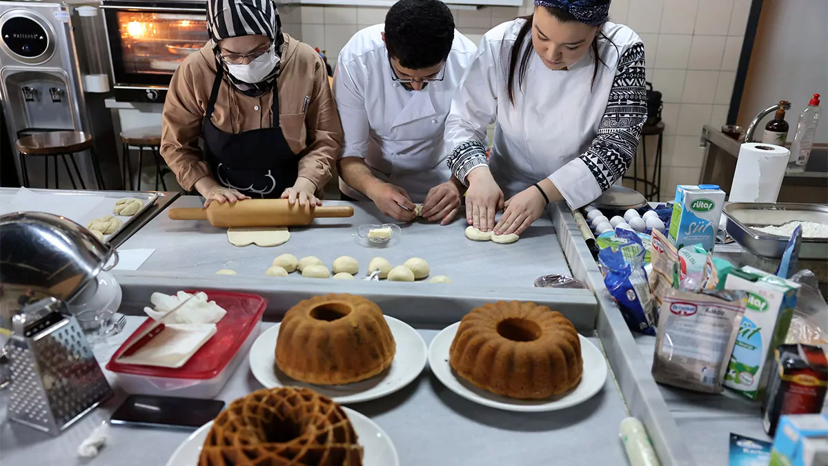 Çankaya evlerinde hobi ve meslek kursları devam ediyor