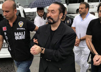 Adnan Oktar'a verilen hapis cezası onandı