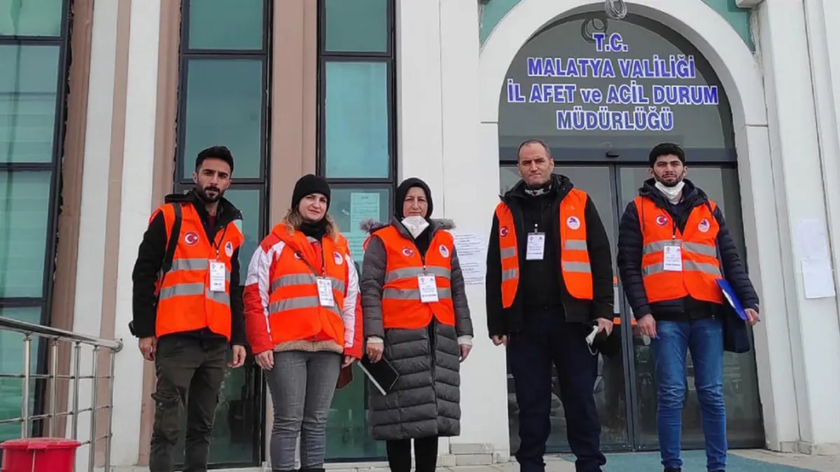 Akademisyenler enkaz yonetim rehberi hazirladiz - yerel haberler - haberton