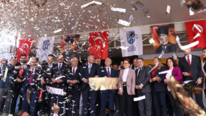 Akşener: Sizin hakkınızı yiyenler hesap verecek