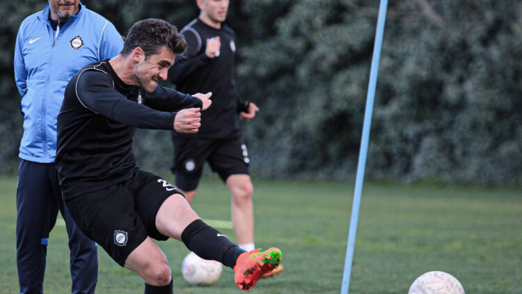 Altay'da Murat Berkan sözleşme uzattı