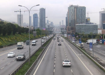 Arefe günü yollar boş kaldı