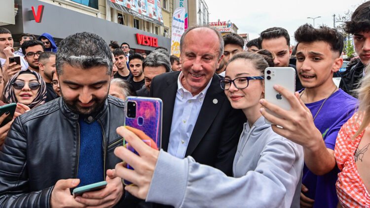 Babacan'ın, Kılıçdaroğlu'na oy vereceğinden şüpheliyim