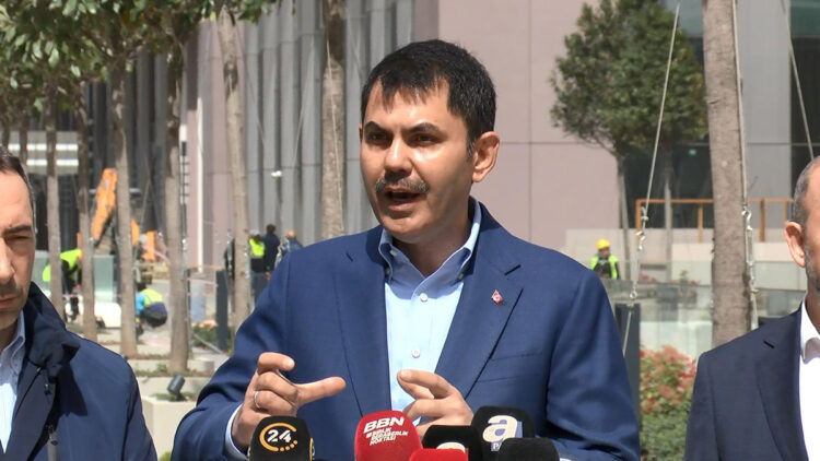 Bakan Kurum İstanbul Finans Merkezi'ni inceledi