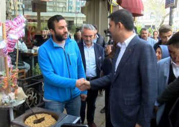 Bakan Kurum Kartal'da çalışmalarına devam etti