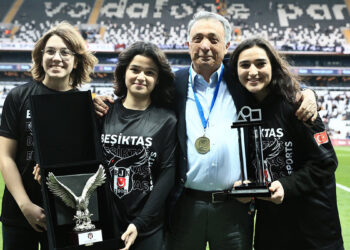 Beşiktaş Rsports, ülkemizi temsil edecek