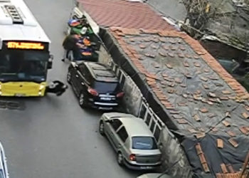 Beykoz'da İETT otobüsünün çarptığı yaya hastaneye götülürken ikinci kaza: 5 yaralı