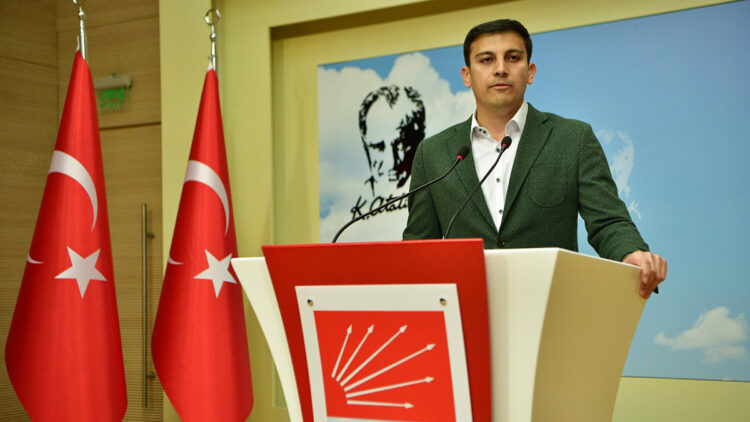 'Demokrasi Bileti' uygulamasını hayata geçirdik