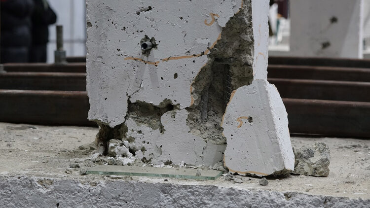 Depremde yıkılan binalar dayanıklılık testini geçemedi