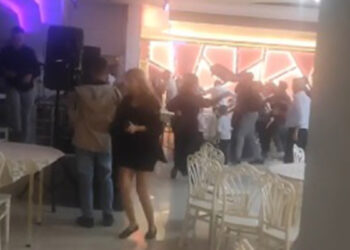 Düğünde iki grup arasında bıçaklı kavga: 10 yaralı