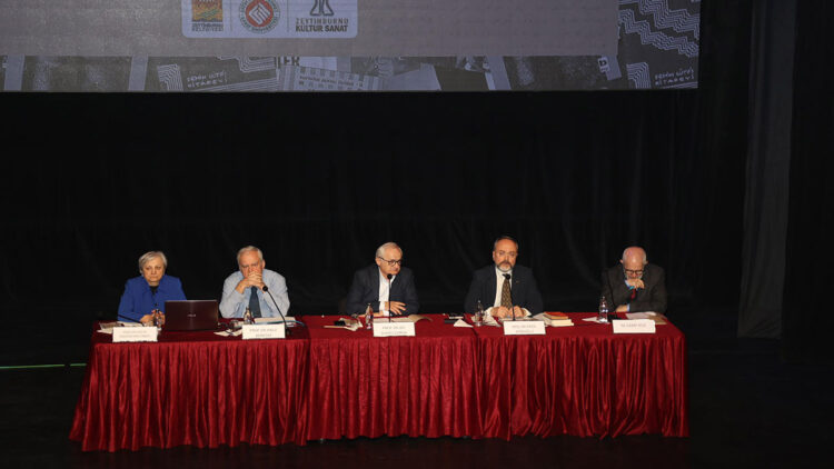 Edebiyat ve Milli Mücadele Sempozyumu başladı