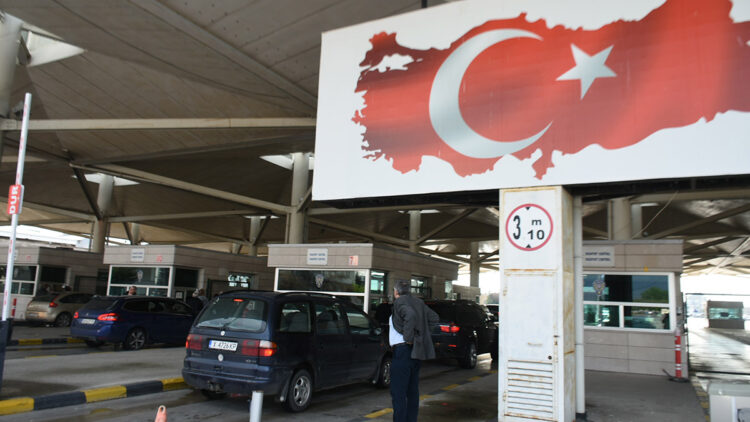 Edirne'deki sınır kapılarında seçim sandıkları kuruldu