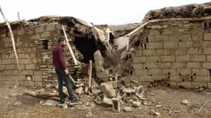 Evlerine yıldırım düştü 'bomba sandık' dedi