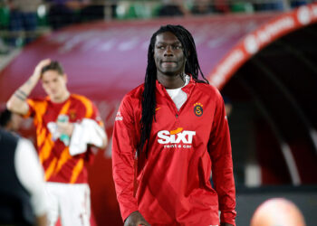 Galatasaray'da Bafetimbi Gomis krizi çözüldü