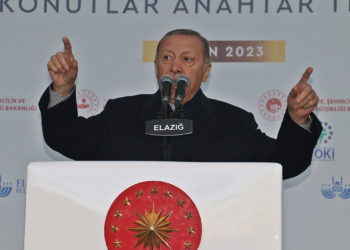 Hanımefendi senin aklın bu işlere ermez