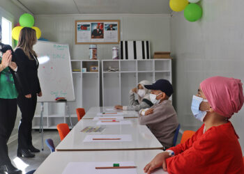 Hastane bahçesinde konteyner sınıf oluşturuldu