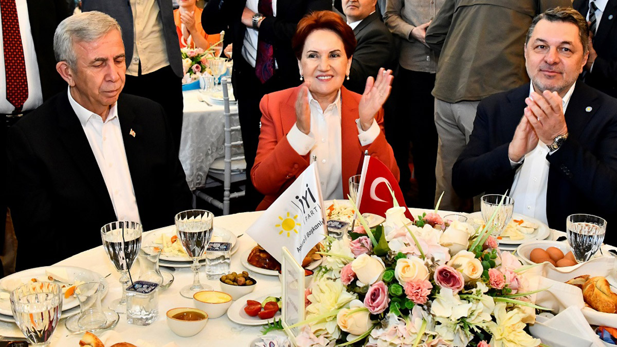 Her bir vatandaşı ikna ederek başbakan olacağım