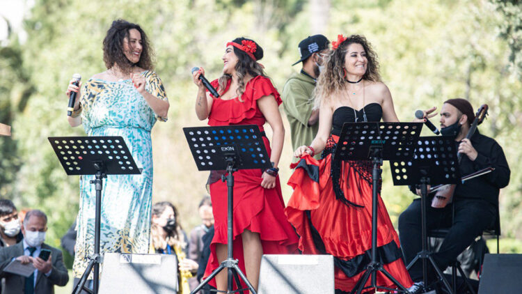 İzmir’de sokak sanatçılarına düzenleme geliyor