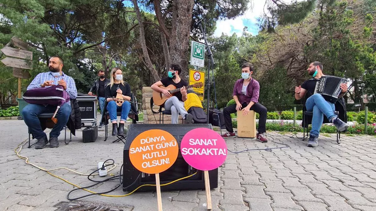 Izmirde sokak sanatcilarina duzenleme geliyorw - yerel haberler - haberton