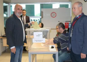 Kapıkule'de oy kullanma işlemleri başladı