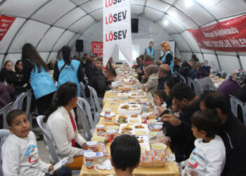 LÖSEV Hatay'da iftar programı düzenledi