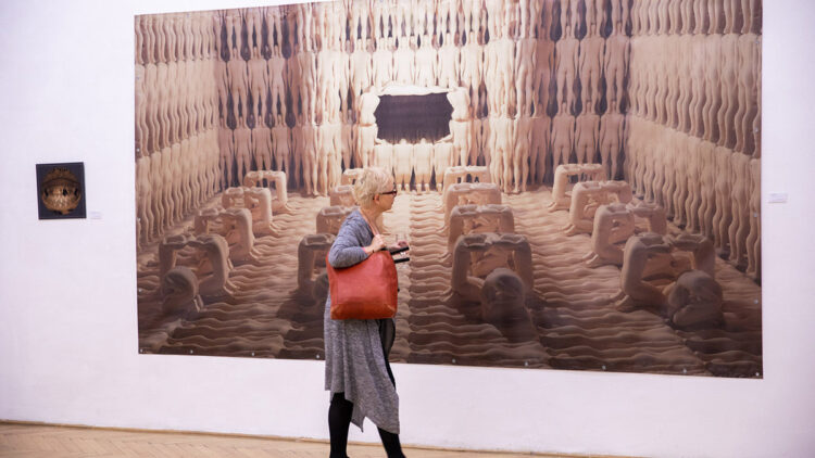 Macar sanatçıların eserleri depremzedelere destek oldu