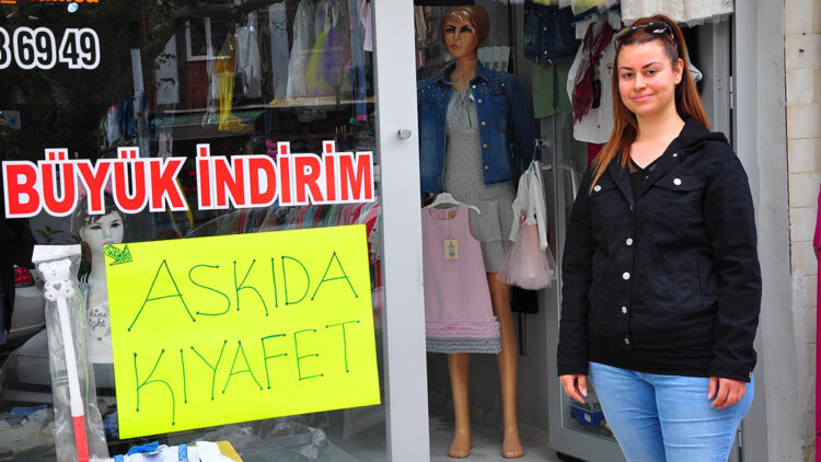Manisa'da çocuklar için 'askıda kıyafet' uygulaması