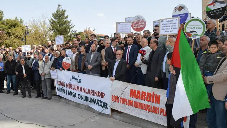 Mardin’de cuma namazı sonrası i̇srail'e tepki