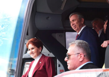 Meral Akşener ve Mansur Yavaş vatandaşlarla buluştu
