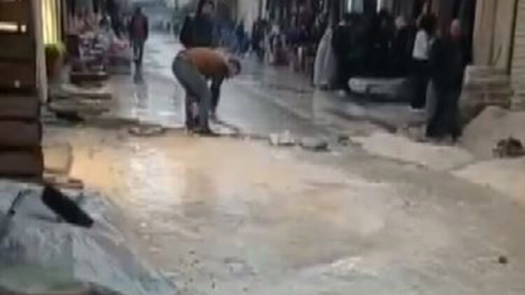 Midyat'ta sağanak; mesire alanı su altında kaldı