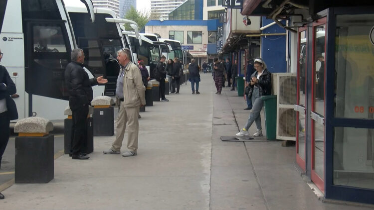 Otogarda yolcu yoğunluğu oluşmadı