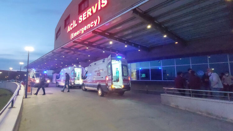 Silahlı kavgada eski muhtar öldü, oğlu yaralandı