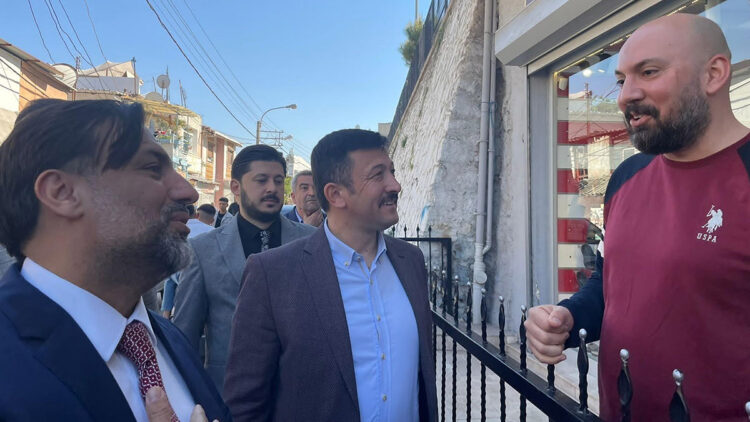 Siyasi çıkar peşinde koşan bir parti değiliz