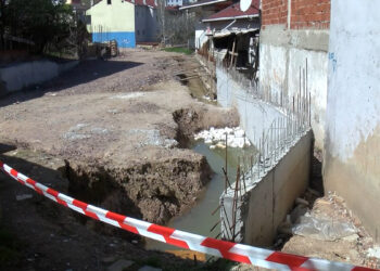 Sultanbeyli'de çocuğun düştüğü çukur hala açık