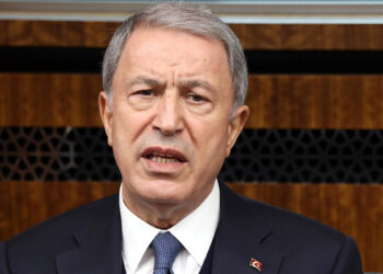 Terörle arasına mesafe koyamayanlara karşıyız